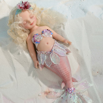 10 Inch Silicone Mermaid Reborn Doll Baby Simulation Doll Soft Pinchable Silicone Baby Toy Celebrity Style Collectible Gift Doll for Kids and Girls